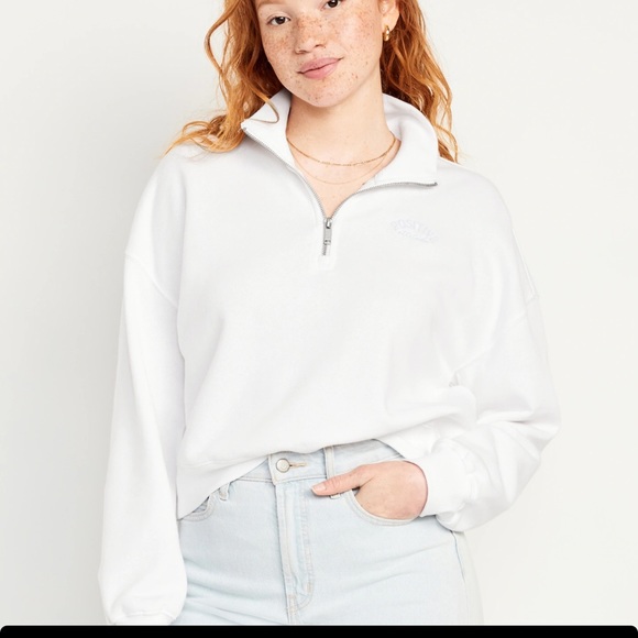 NWT OLD NAVY Fleece 1/2-Zip Cropped Pullover Color: White Lilies half-zip front - Picture 2 of 6